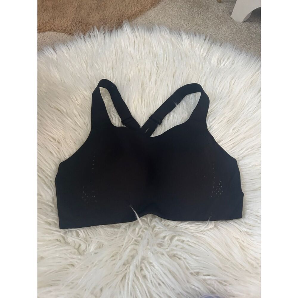 Lululemon athletica balck sport bra cross back 38DD
